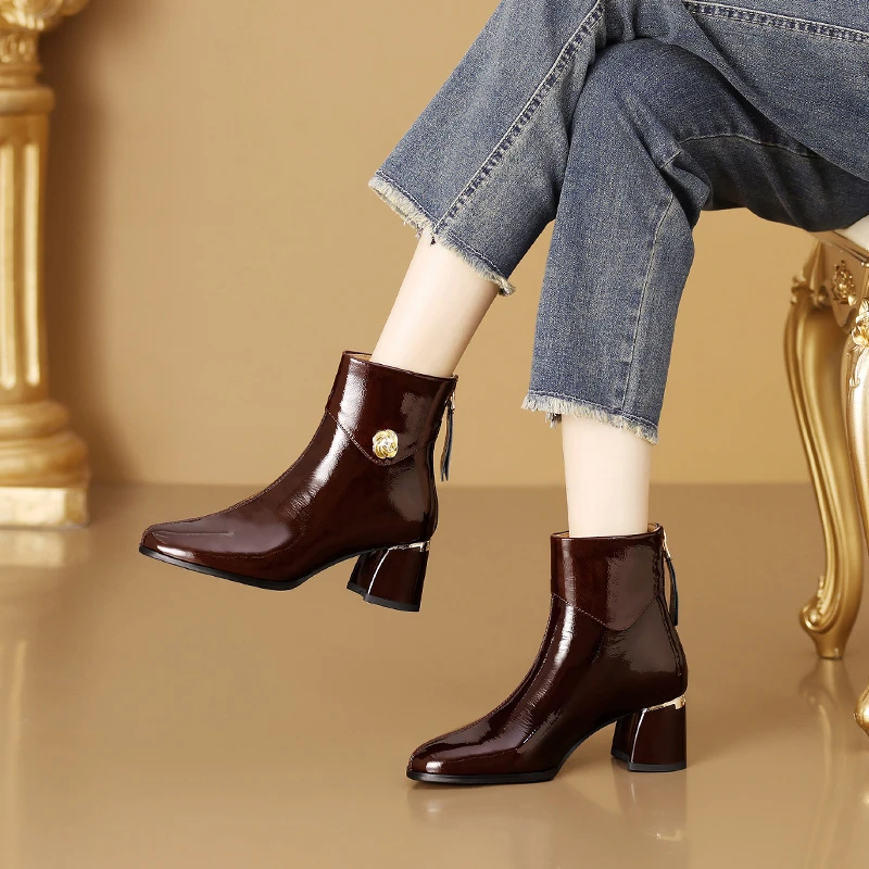 6cm牛漆皮圆头高跟短靴女秋冬亮皮靴子百搭真皮粗跟女士马丁靴