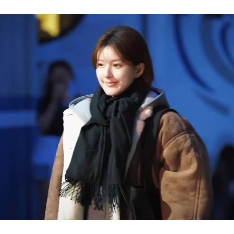 JUNJJ【韩版宽松上衣】赵露思天空毛皮一体奢品女外套