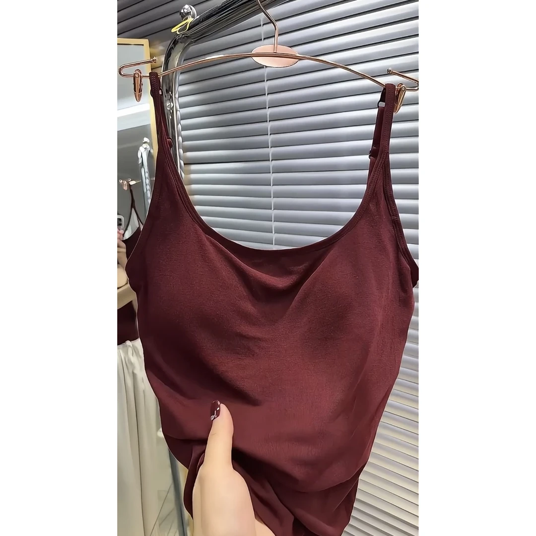 纯色百搭细肩带打底U背心女精致撩人辣妹修身带垫外穿舒适吊带女