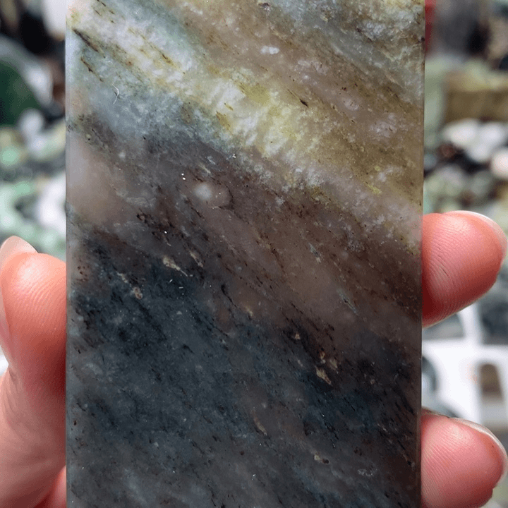 独山玉颈饰未镶嵌