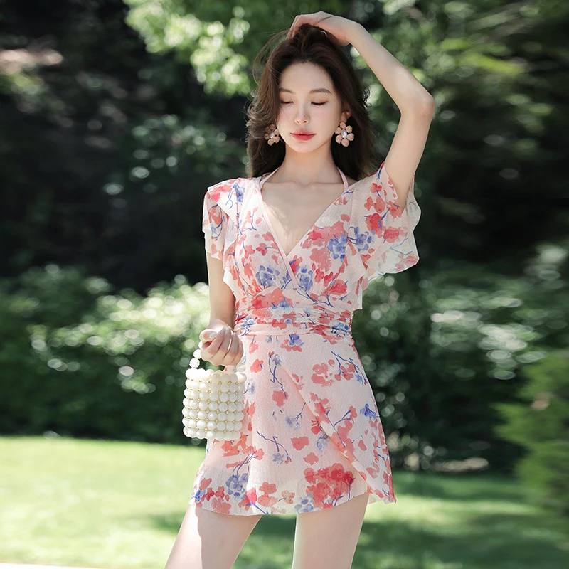 温泉泳衣25新款显瘦女士连体性感法式海边度假游泳装收腰保守泳装