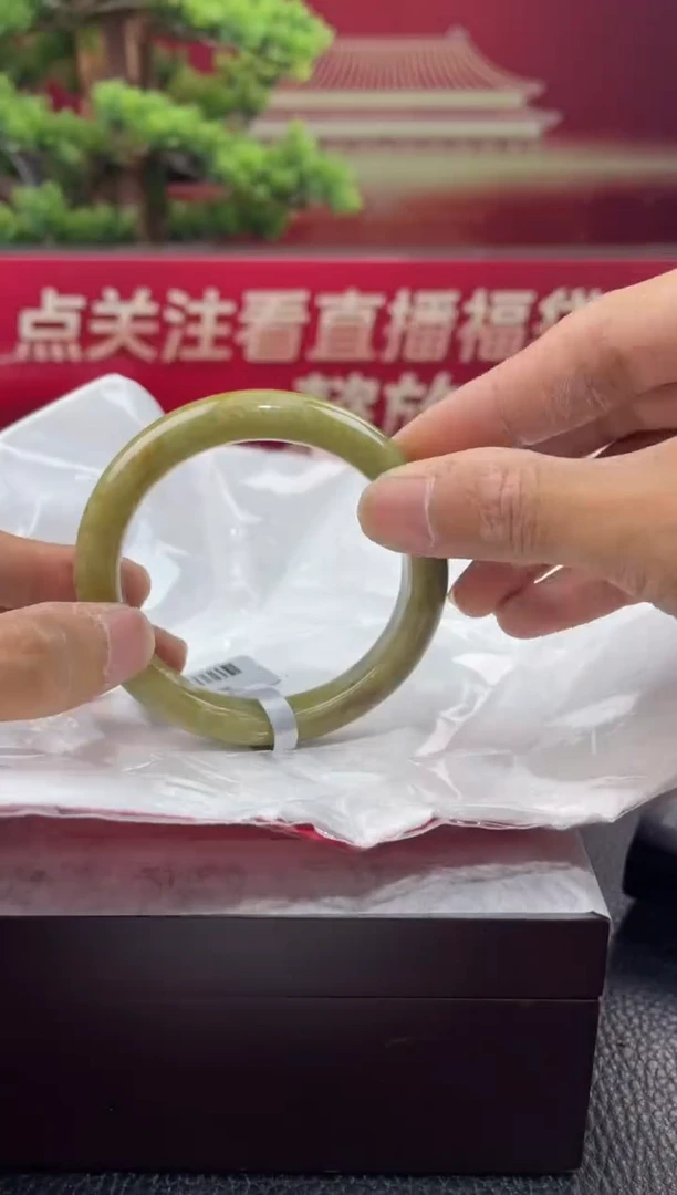 【闪购商品】翡翠手镯未镶嵌手镯16