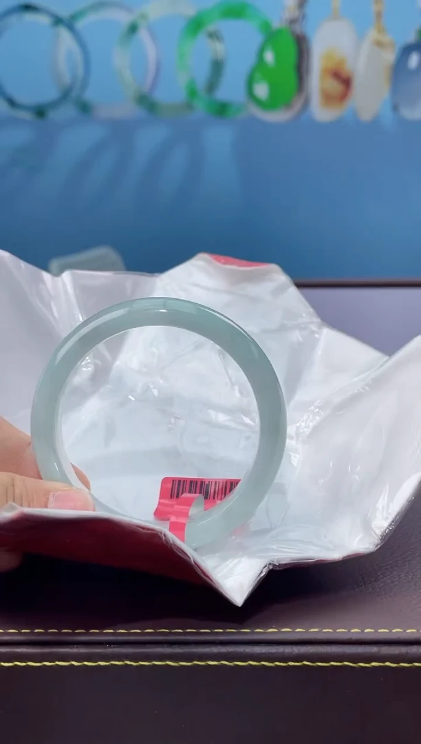 【闪购商品】翡翠手镯未镶嵌手镯12