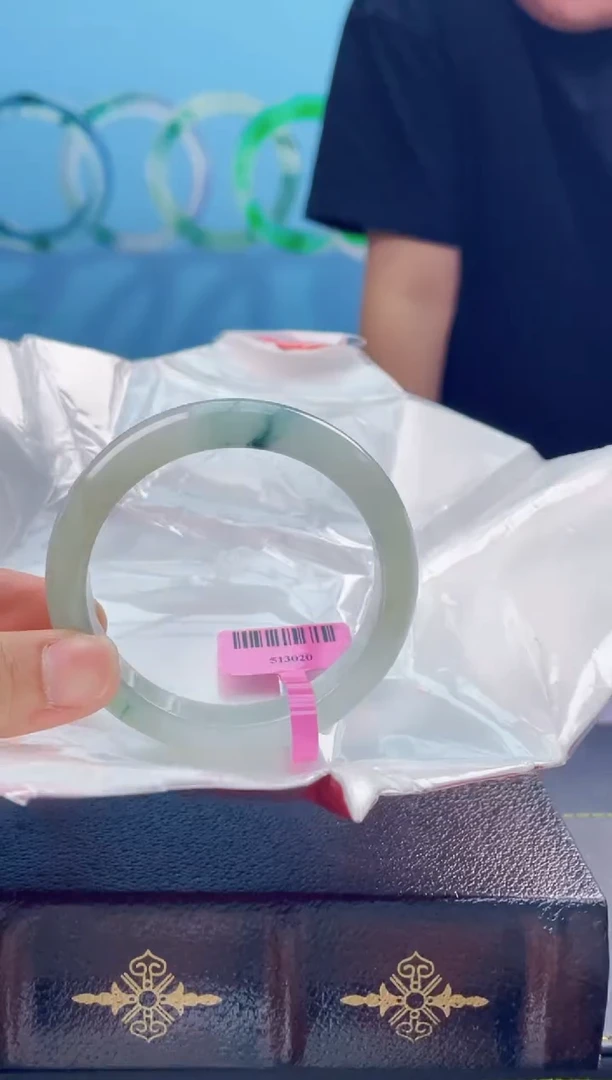 【闪购商品】翡翠手镯未镶嵌手镯12