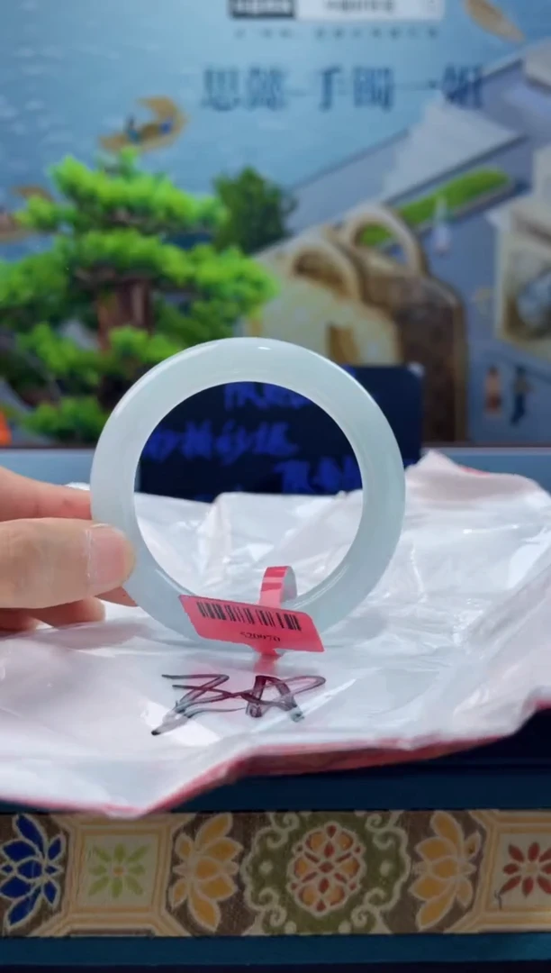 【闪购商品】翡翠手镯未镶嵌手镯19