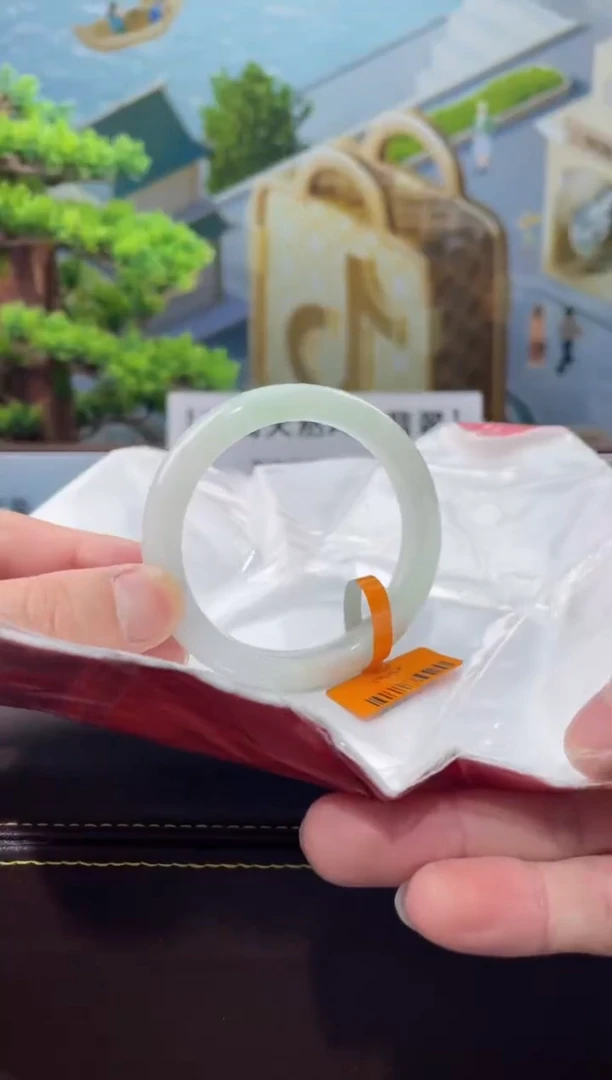 【闪购商品】翡翠手镯未镶嵌手镯16