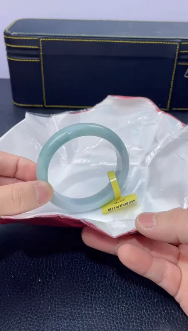 【闪购商品】翡翠手镯未镶嵌手镯7