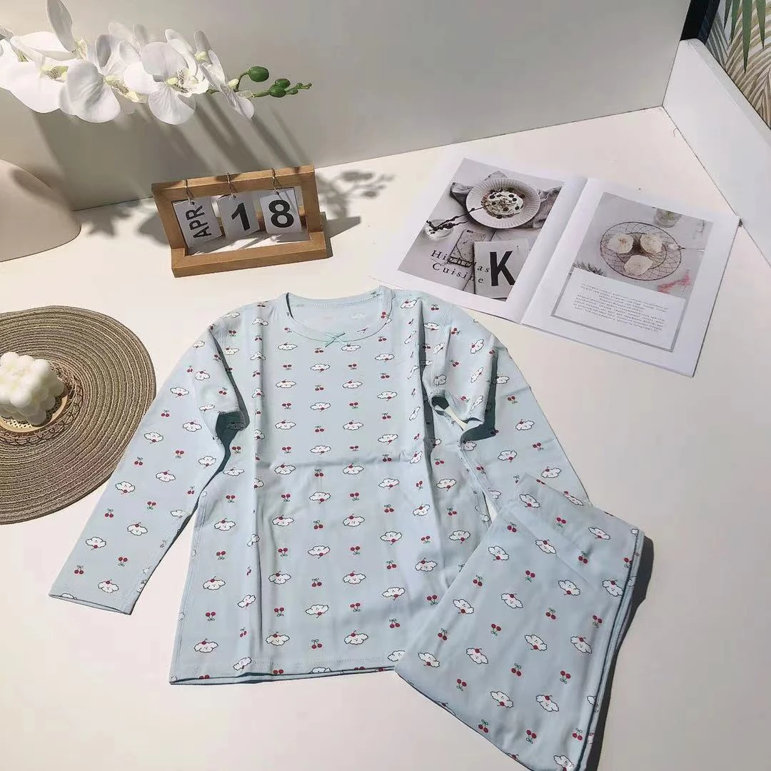 B039儿童秋冬莱卡樱桃小狗家居套装