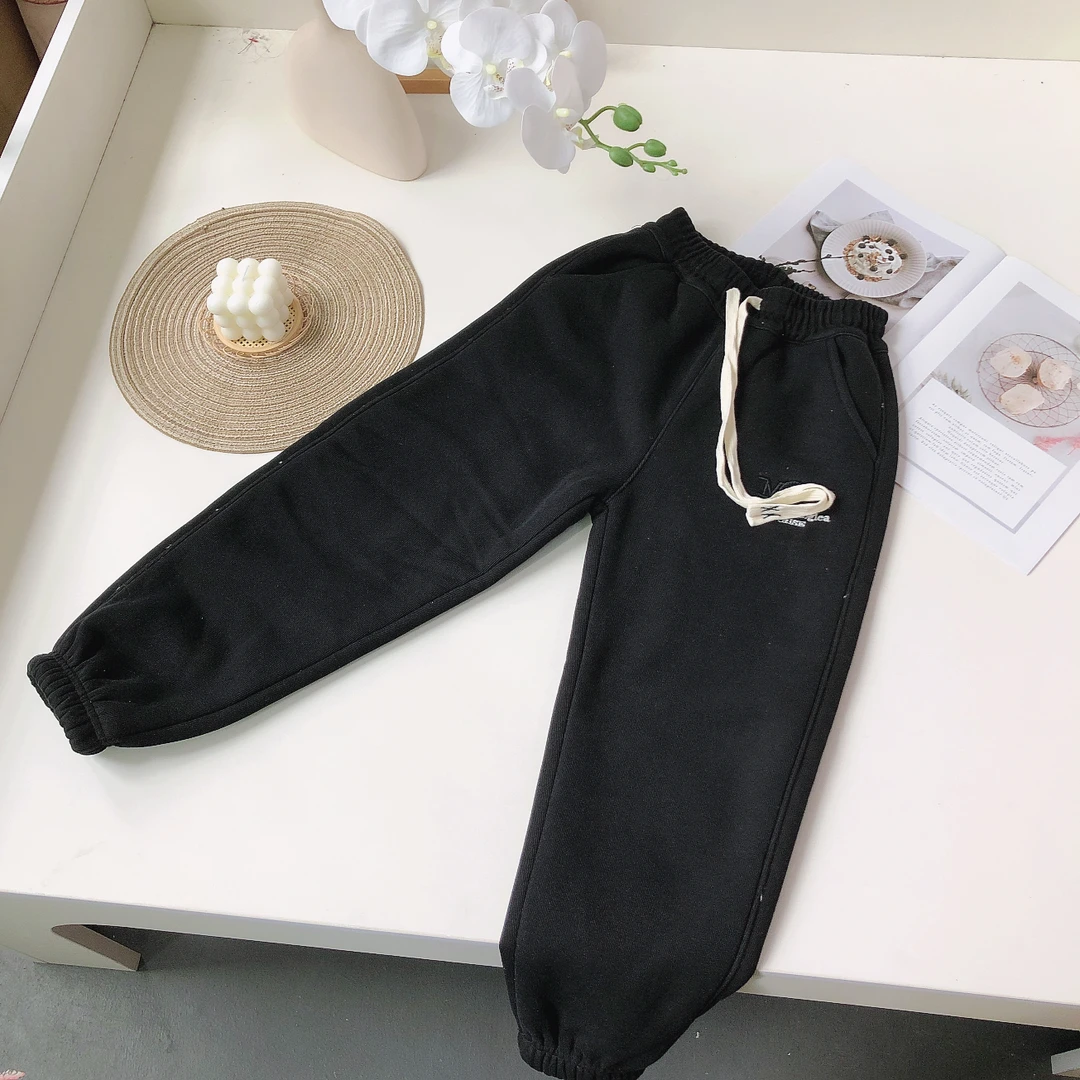 J22中童吉诺冬款加厚糕糕绒数字M字母休闲裤9932