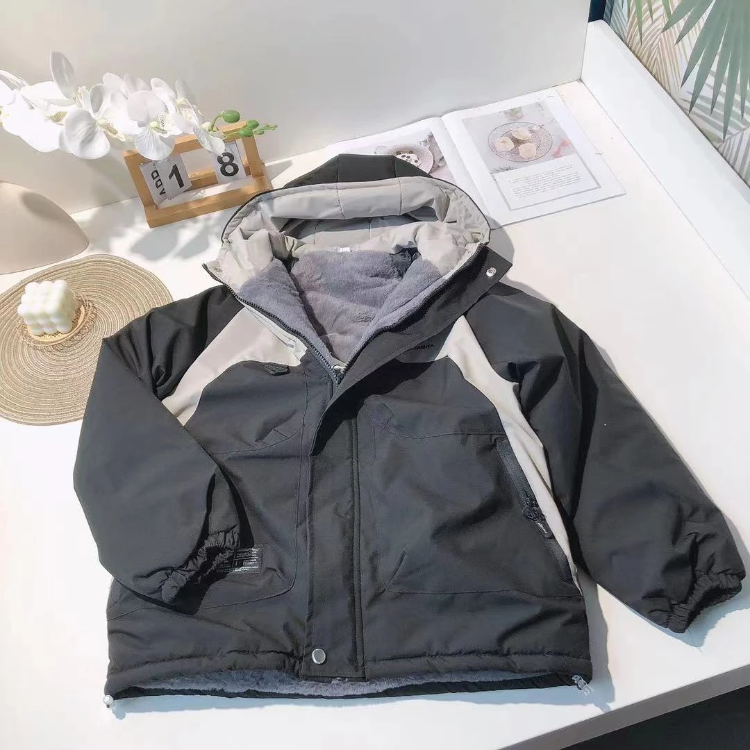 B123大童冬季加绒外套T字母款