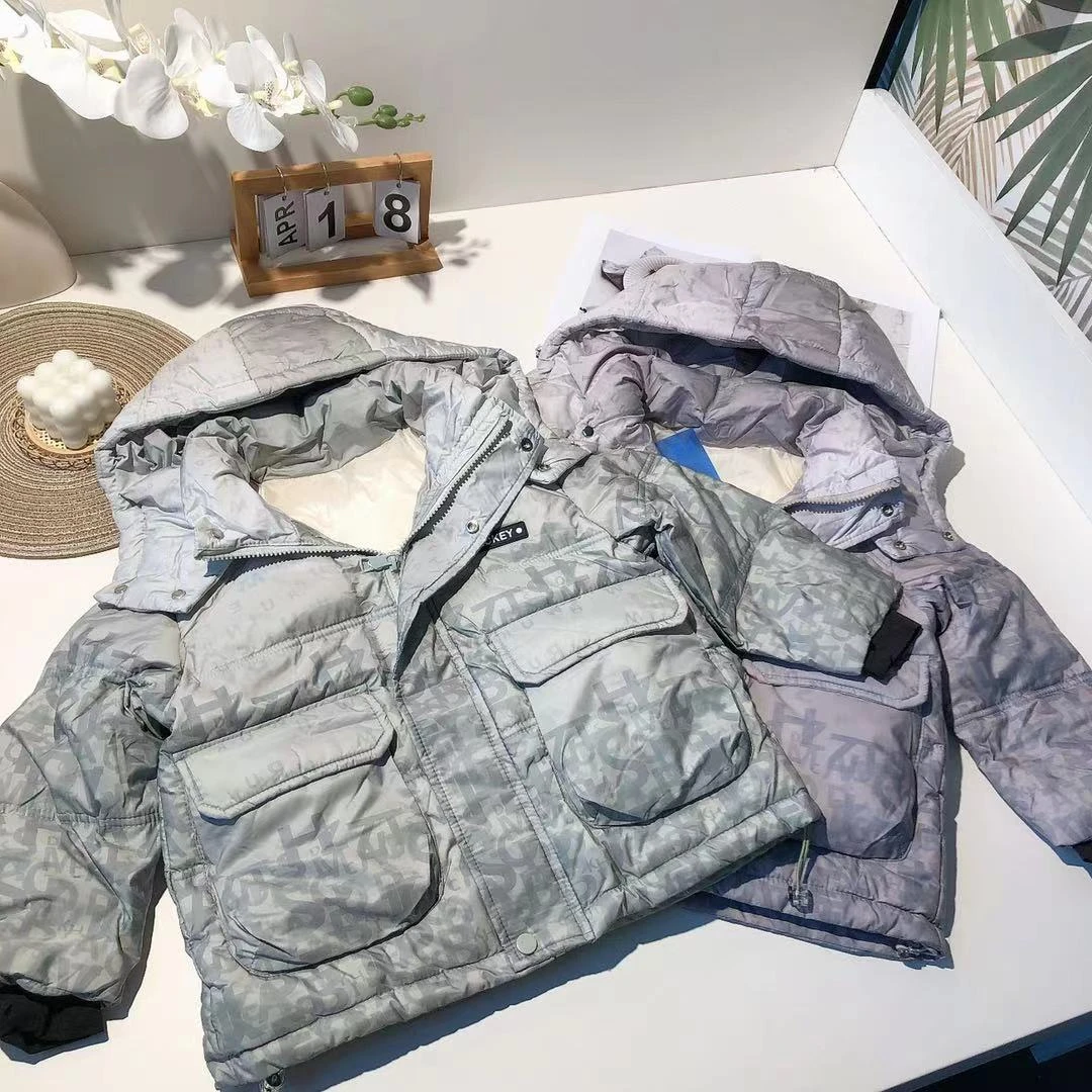 A20儿童冬款棉服外套满印字母款