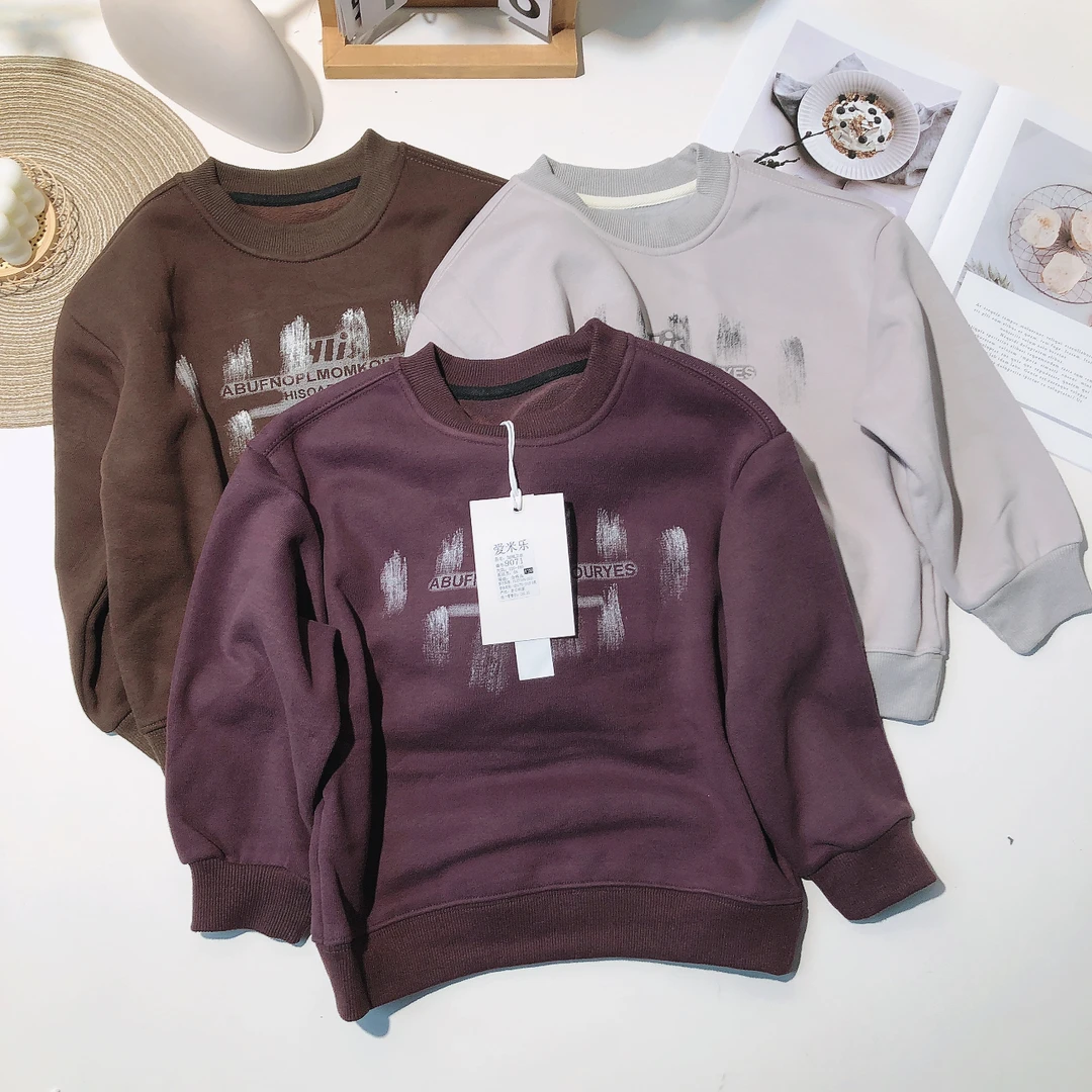 C028爱米儿童加绒卫衣A字母9071