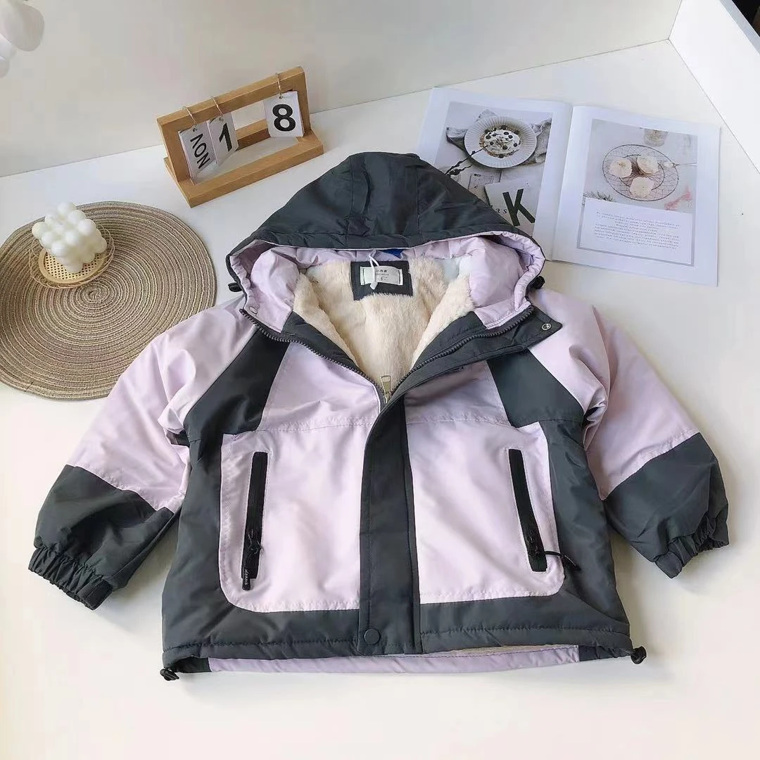 F252儿童新款冬季P字母加绒外套