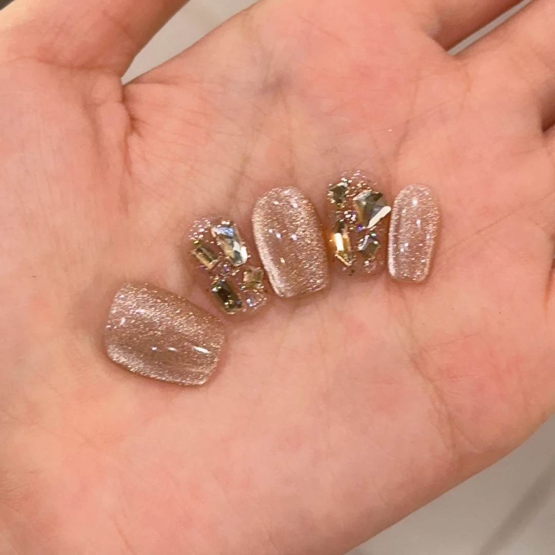 【人间烟火】奶茶猫眼爆闪纯手工穿戴甲温柔百搭猫眼美甲反复使用