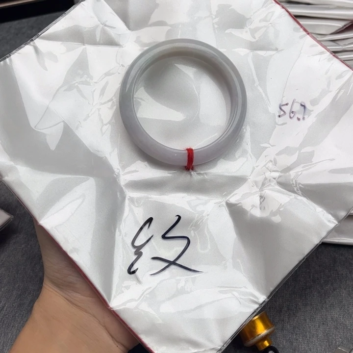 翡翠手镯未镶嵌天然A货翡翠手镯