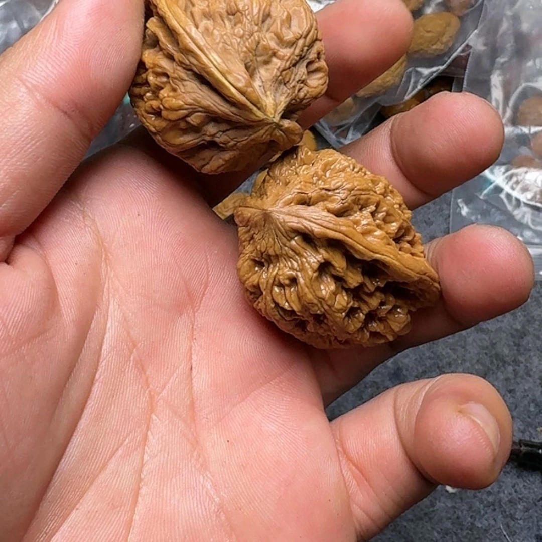 【闪购商品】橄榄核吊坠