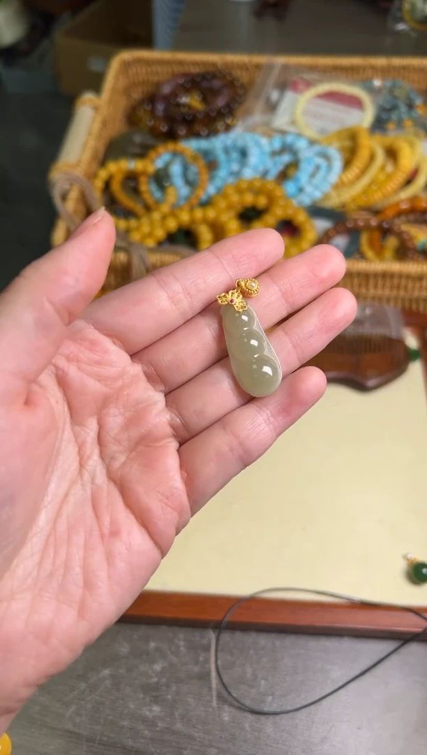 【闪购商品】和田玉项链银S925镶嵌和田玉豆子银吊坠[183]