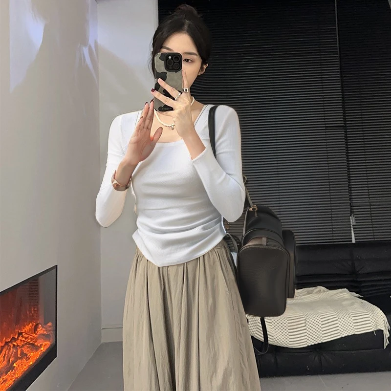 秋季新款设计感U领长袖T恤女收褶修身显瘦内搭纯色短款上衣洋气