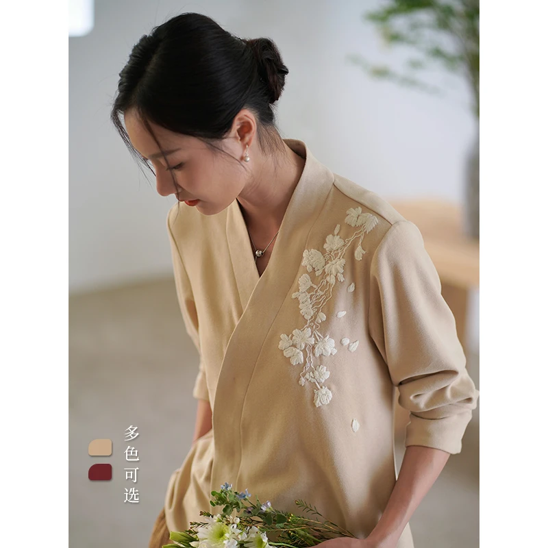 艺在原创女装2024年春季手工绣花短外套新中式V领长绒棉薄款YC198