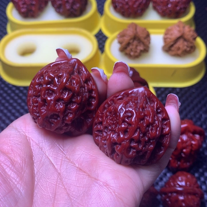 文玩核桃吊坠官帽40
