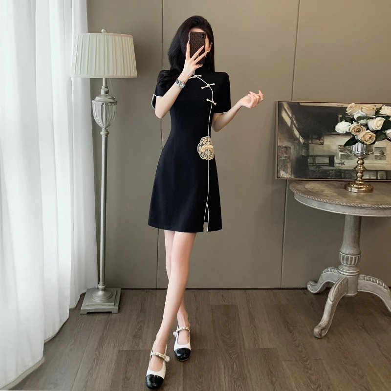 改良款唐装年轻气质高级感小众设计新中式国风黑色复古连衣裙女夏