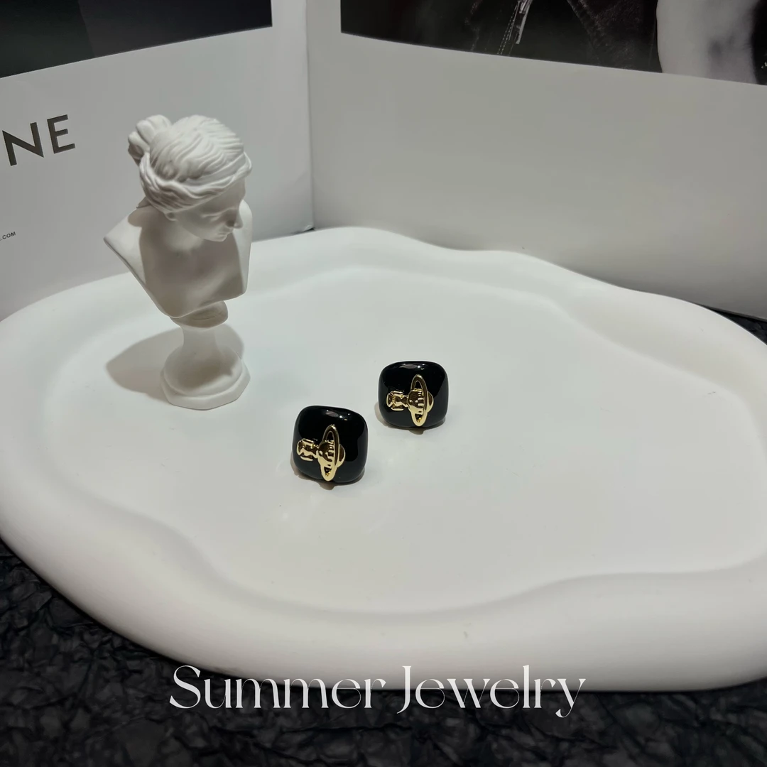 铜合金耳饰 R139气质时尚经典百搭黑色耳钉