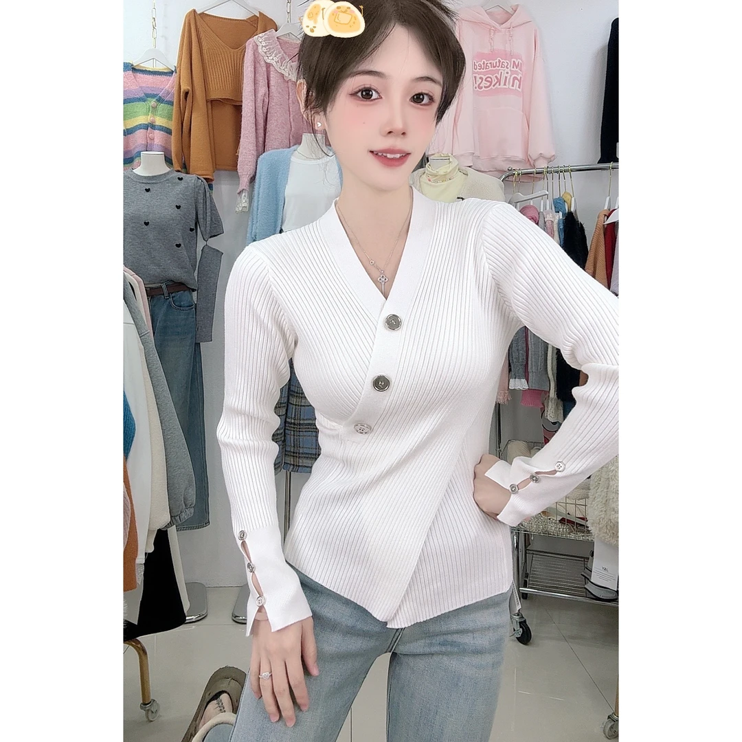 269扣子款交叉打底毛衣