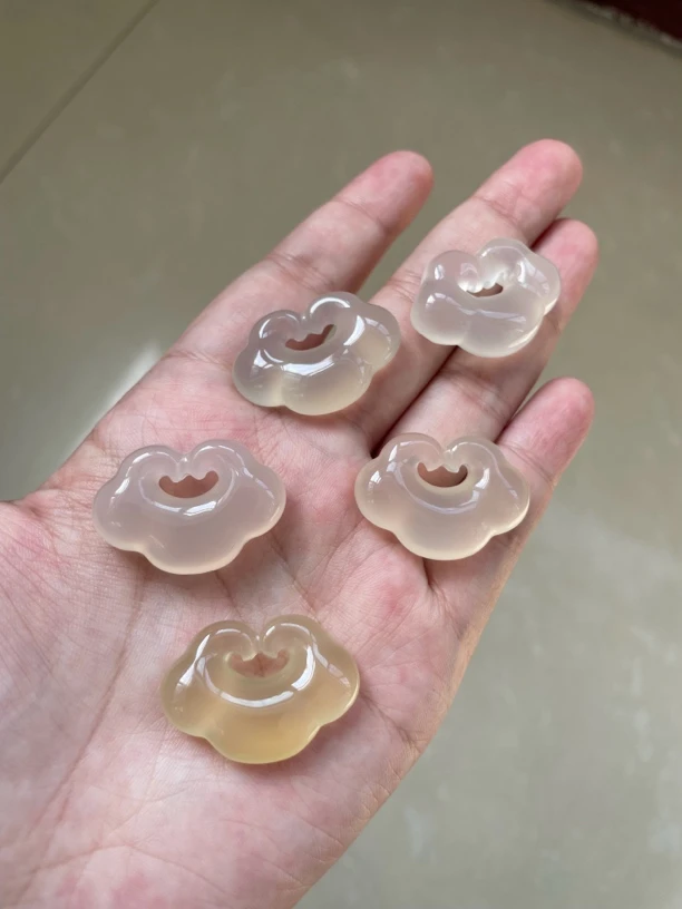 玛瑙玉髓祥云锁如意锁多样性发货拍一发一