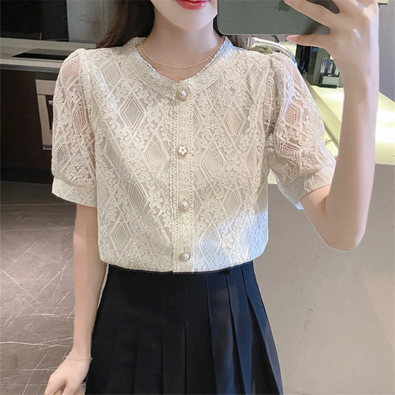 夏季新款短袖蕾丝衫上衣气质衬衫洋气显瘦镂空外穿打底女潮