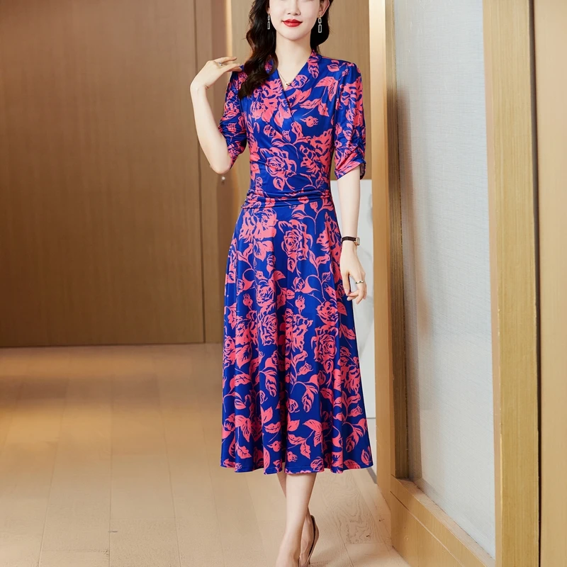 女人味夏季新款V领修身显瘦印花连衣裙A字遮肚女士女款长裙子