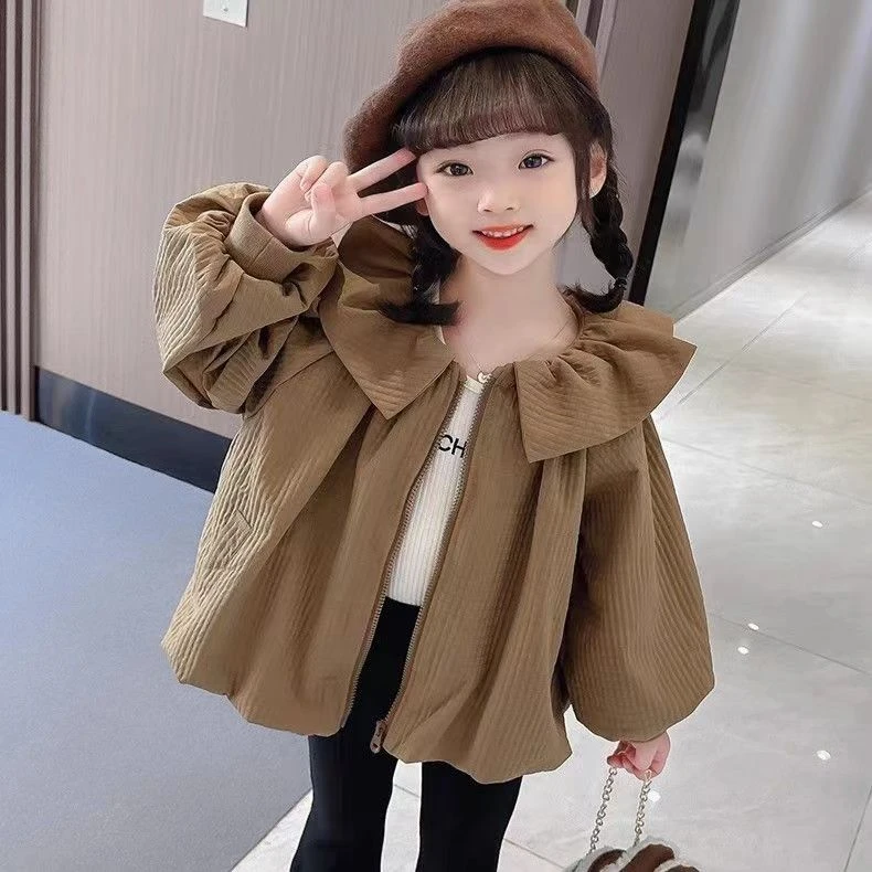 女童娃娃领纯色外套春秋款2025新款洋气女宝宝衣服秋装儿童上衣秋
