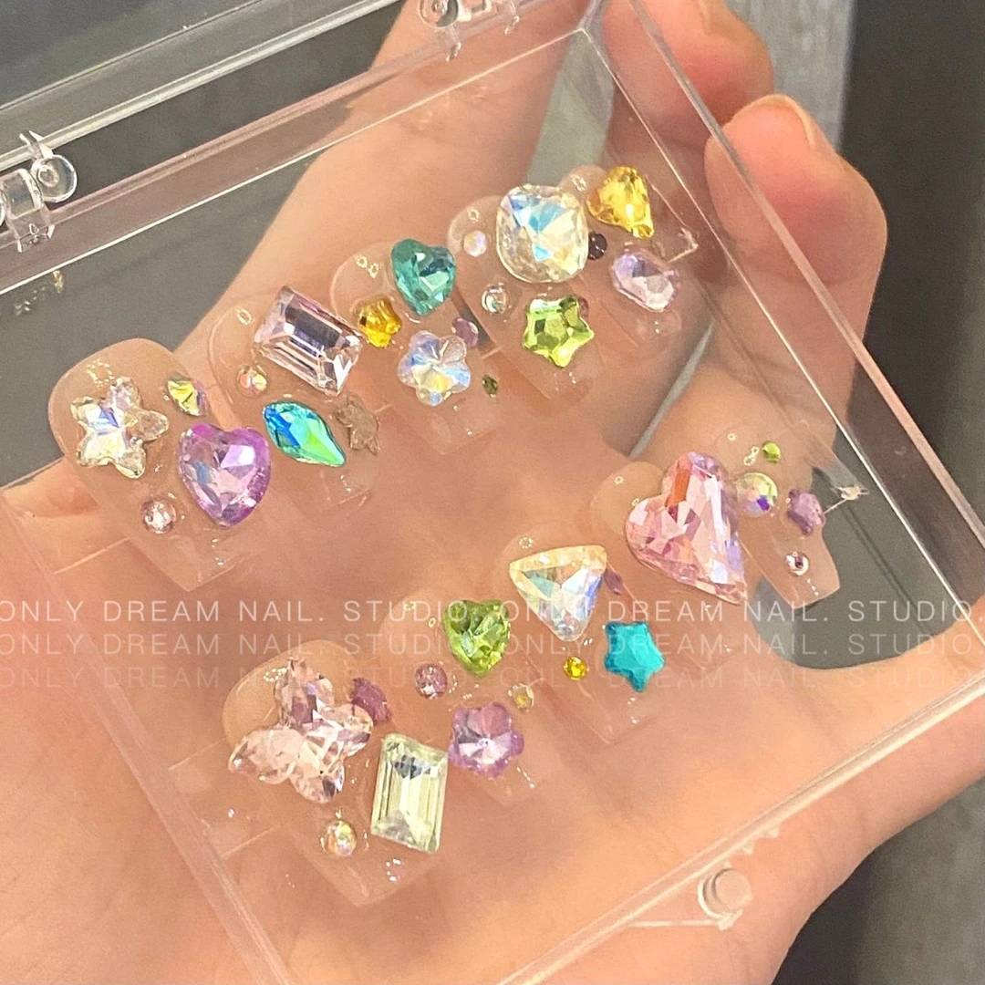小猴子高品钻夏季糖白裸色穿戴甲【钻随机介意勿拍】