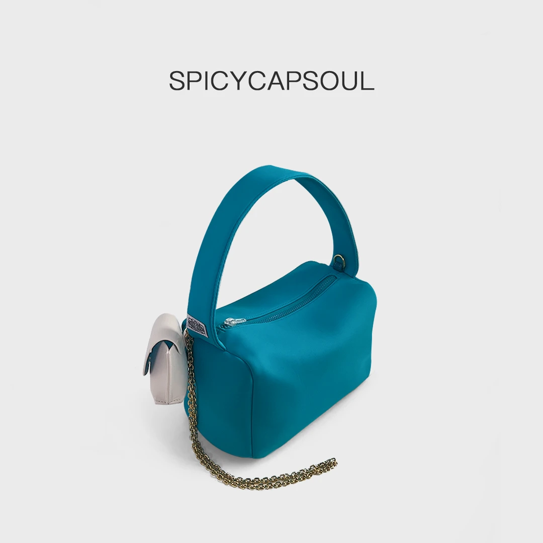 【经典吐司】SpicyCapSoul池金物潜水服面料大号运动吐司包可斜挎