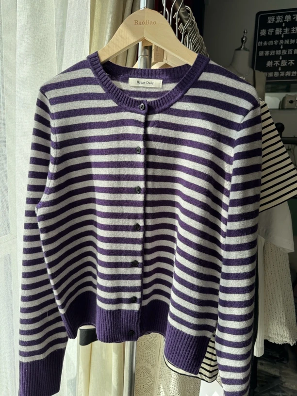 全羊毛开衫紫色条纹柔软舒适