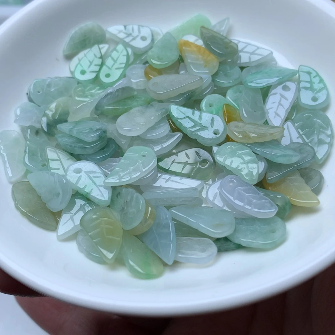 【闪购商品】翡翠手链未镶嵌冰三彩树叶30颗