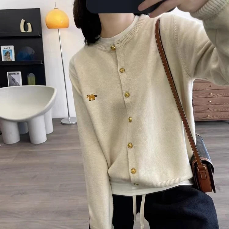 25年春季新款精致刺绣幸运马圆领纯羊毛开衫外套短款时尚长袖