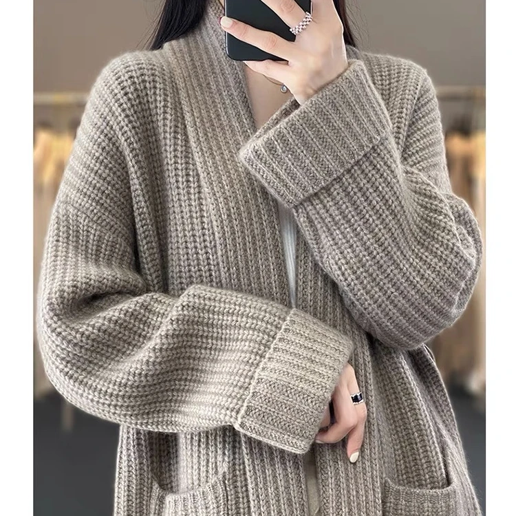 中长款V领开衫纯色100羊毛衫秋冬新款女休闲慵懒风厚款针织上衣