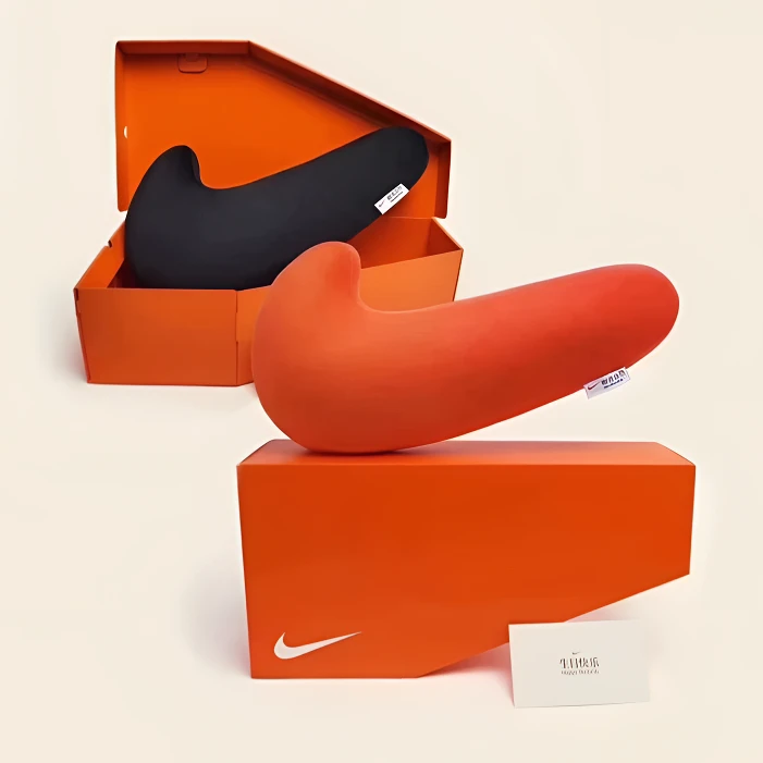 NIKE/耐克生日礼品耐克勾户外抱枕