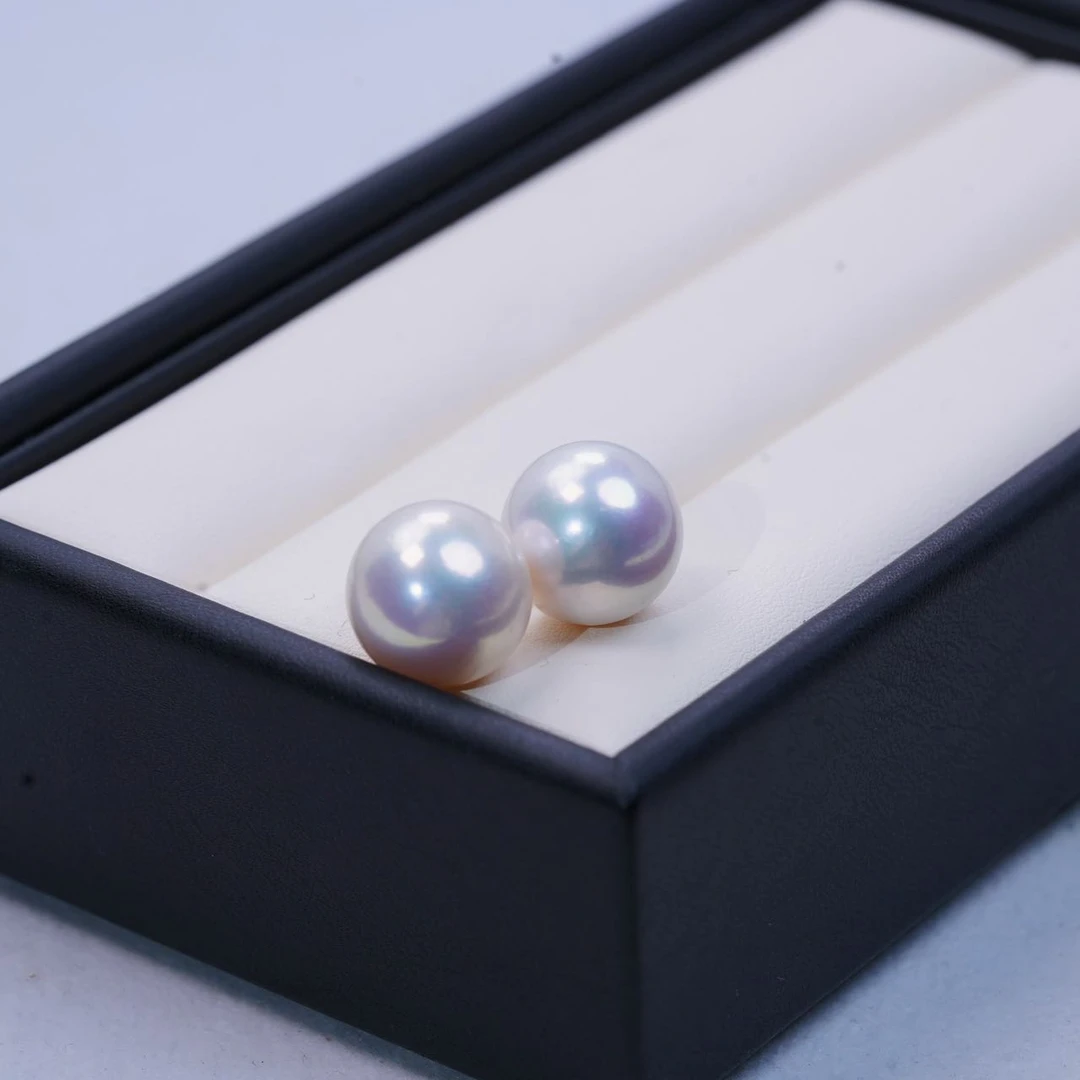 淡水珍珠14-15mm18k素钉款珍珠耳饰