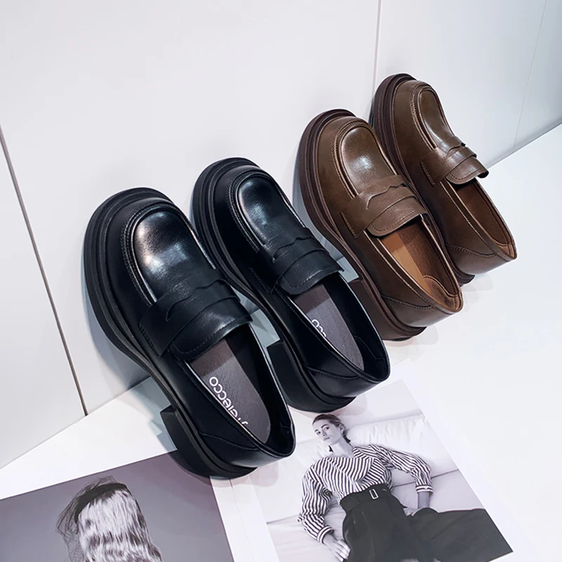 cyrelecco秋冬新款英伦风方头小皮鞋厚底增高一脚蹬真皮乐福鞋女