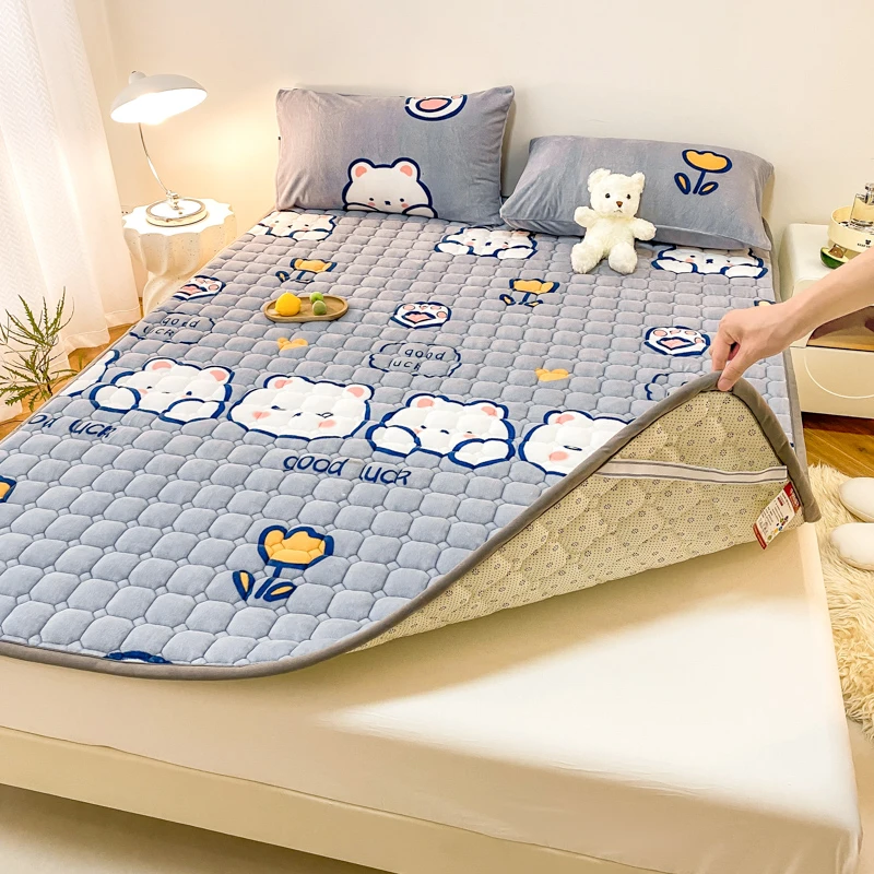 2024秋冬薄款加厚软垫宿舍学生单人垫褥家卧室床毯机洗折叠榻榻米
