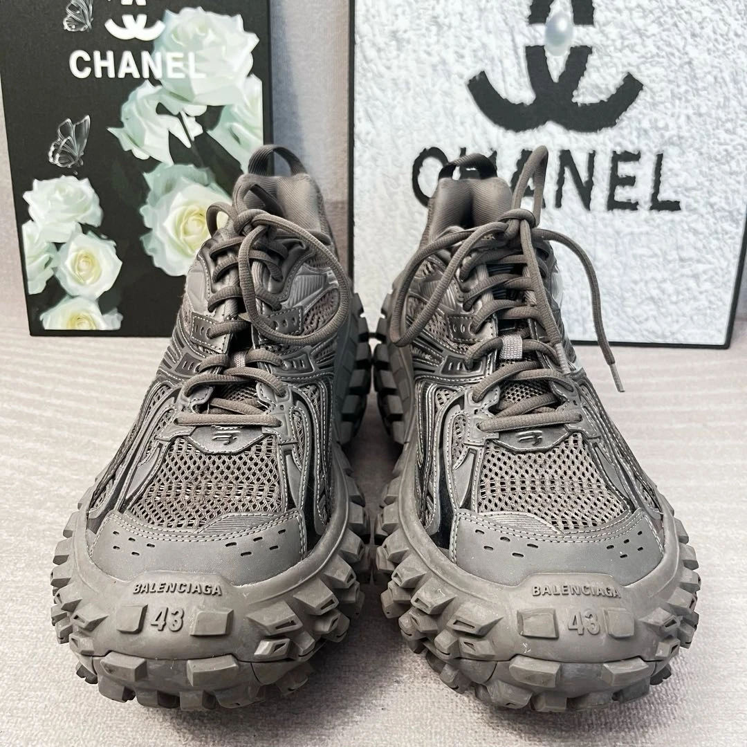 Balenciaga巴黎世家【99新】Defender 网布轮胎鞋43码时尚潮流厚底