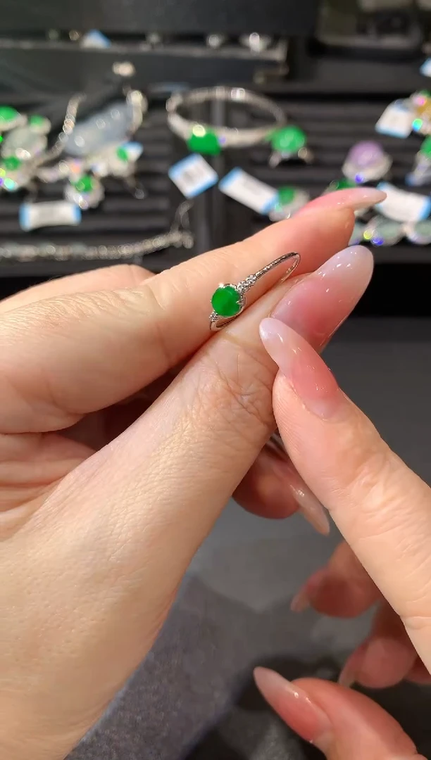 【闪购商品】翡翠戒指18K金镶嵌C154 多样性发货一件