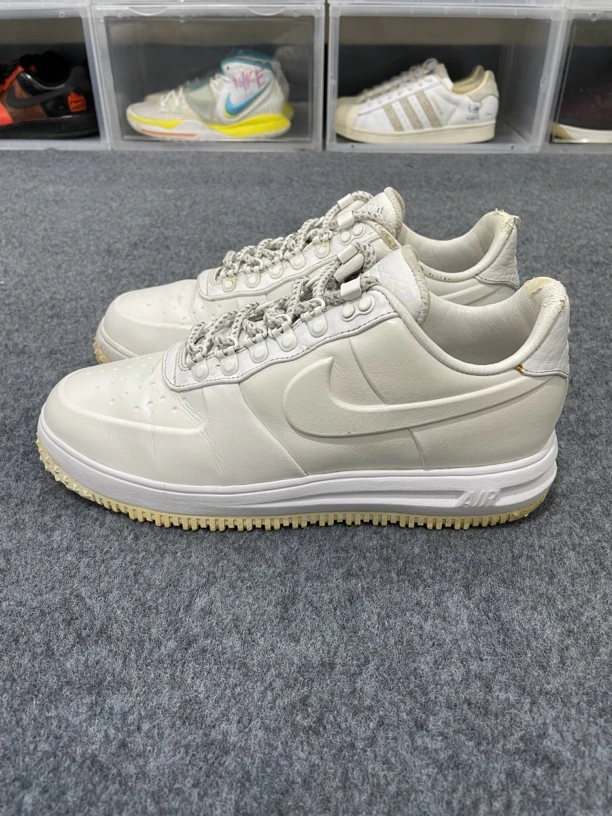 42.5码/空军一号/9新/无原盒/板鞋