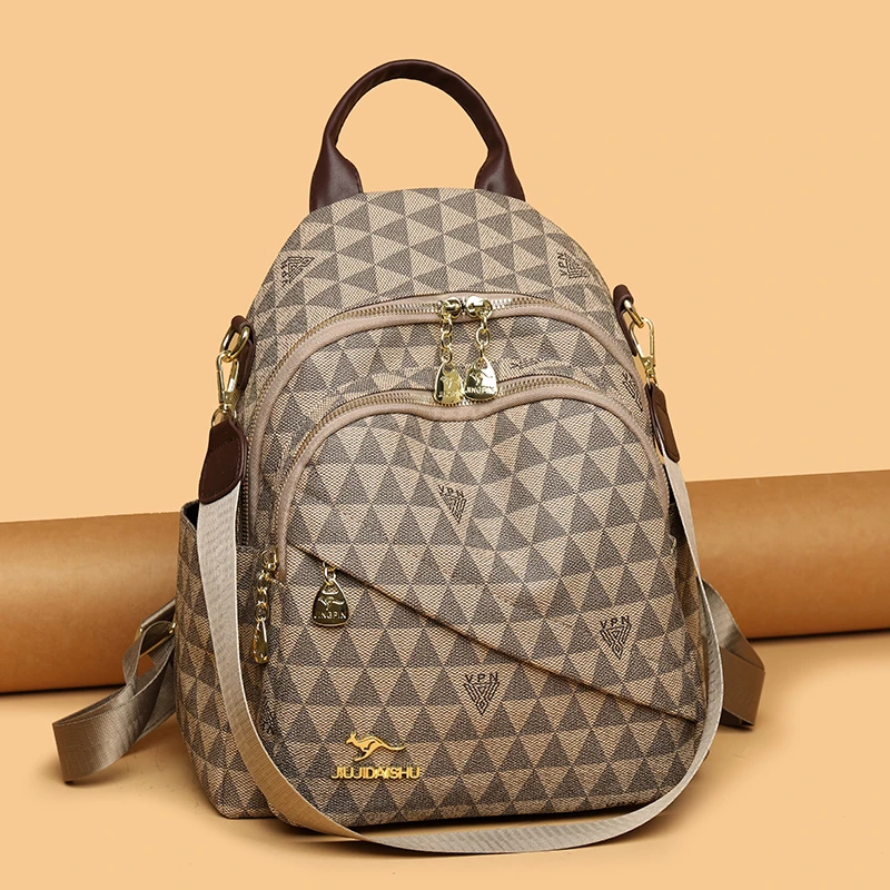 米琦袋鼠高级感软皮印花女士双肩包2025秋冬新款时尚百搭旅行背包