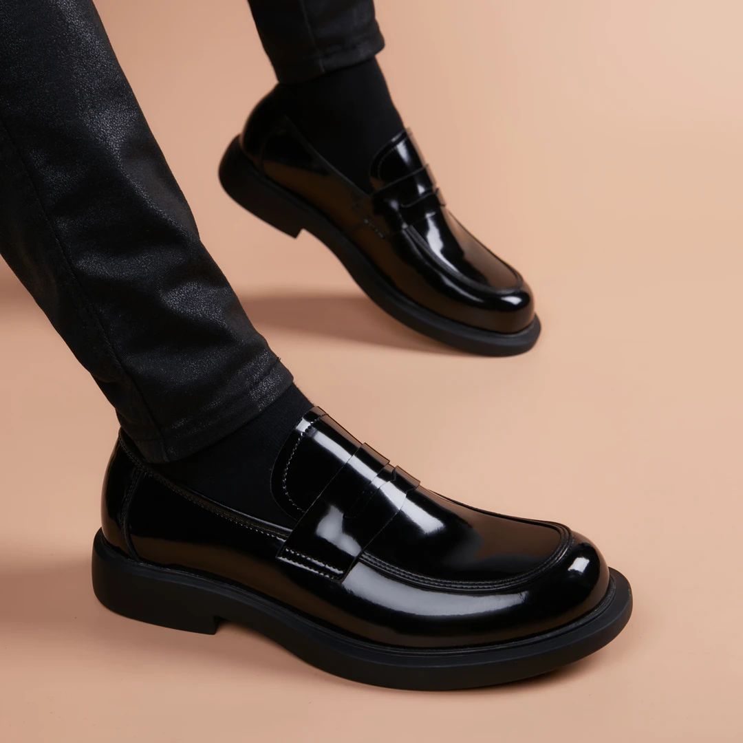 皮鞋男一脚蹬懒人鞋英伦风套脚休闲男鞋亮面商务正装皮鞋厚底高鞋