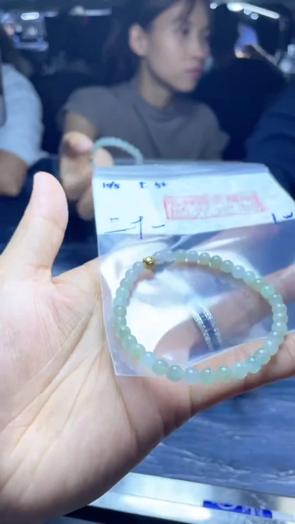 【闪购商品】定制翡翠未镶嵌珠串