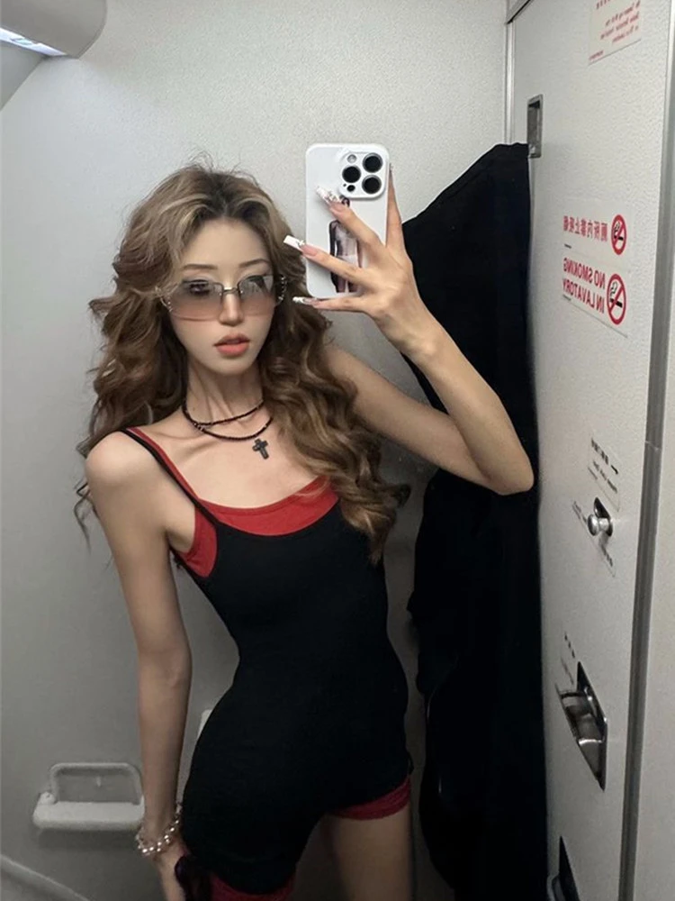 撞色拼接假两件吊带连体裤女2024新款爆款时尚修身设计感辣妹上衣