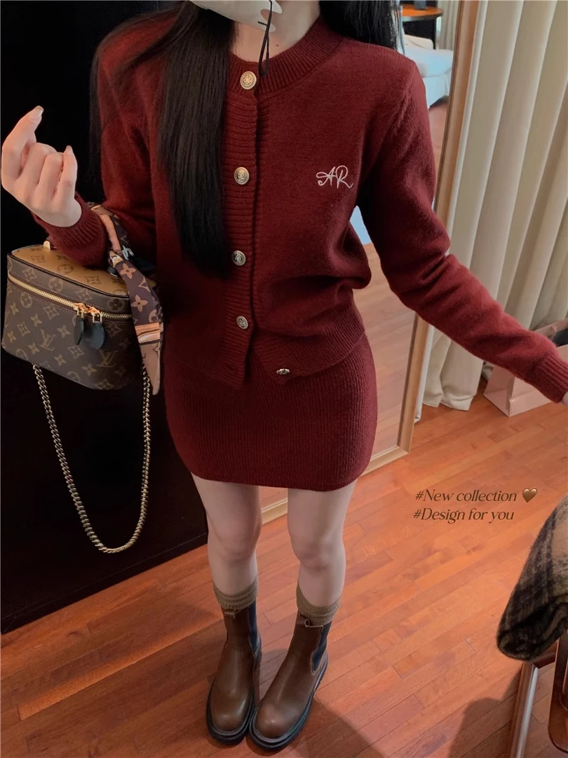 秋冬毛衣针织衫女开衫套装小香风时尚气质洋气百搭高腰短裙两件套