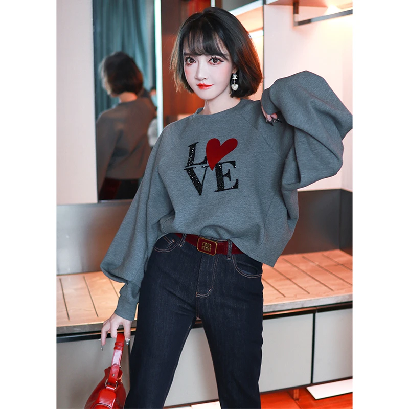 MIUCO美式潮范字母LOVE烫钻宽松灯笼袖慵懒遮肉卫衣款上衣